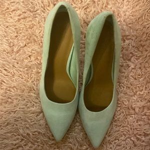 Mint heels